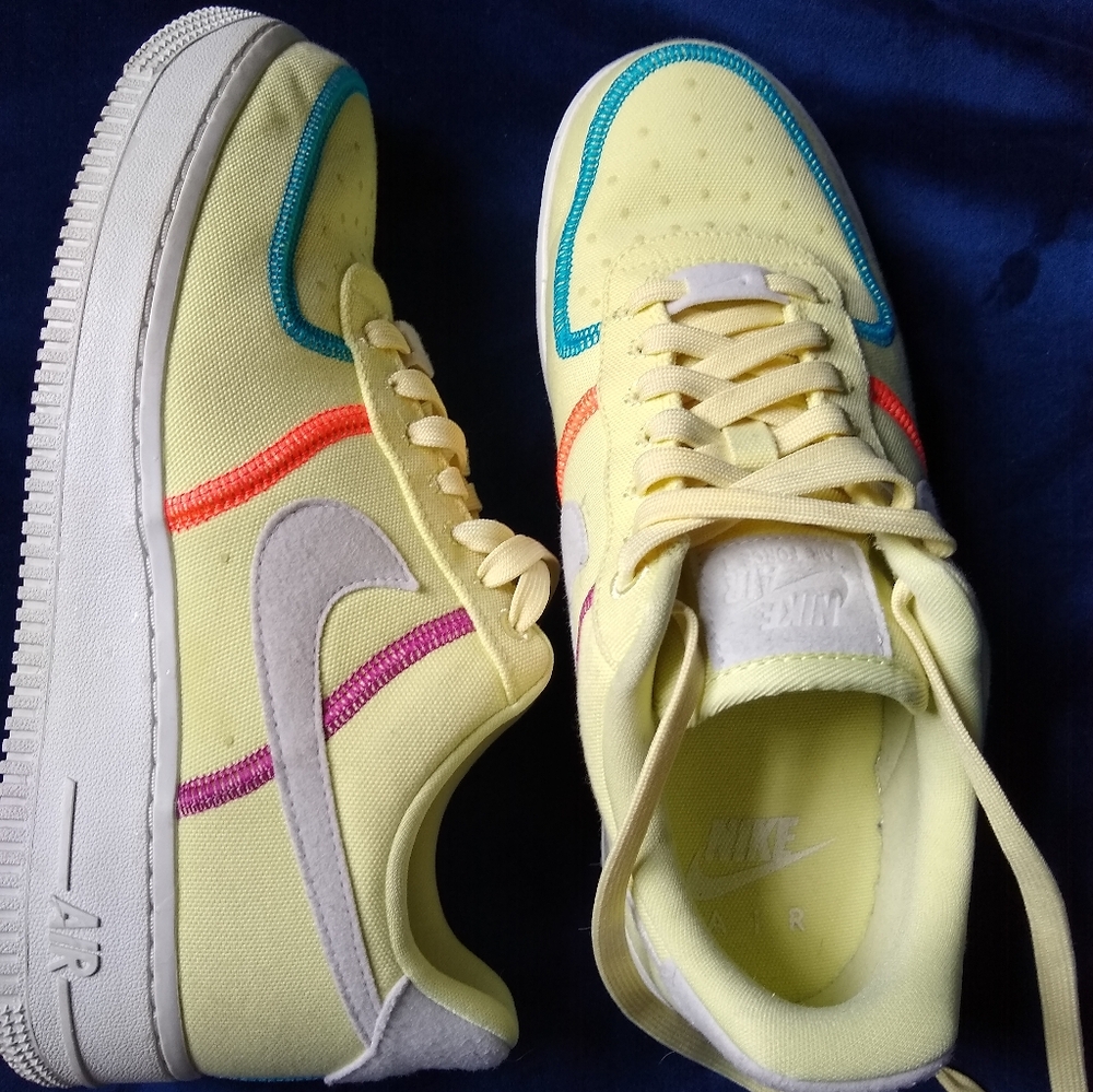 Nike Air Force 1 Low Yellow Sneakers